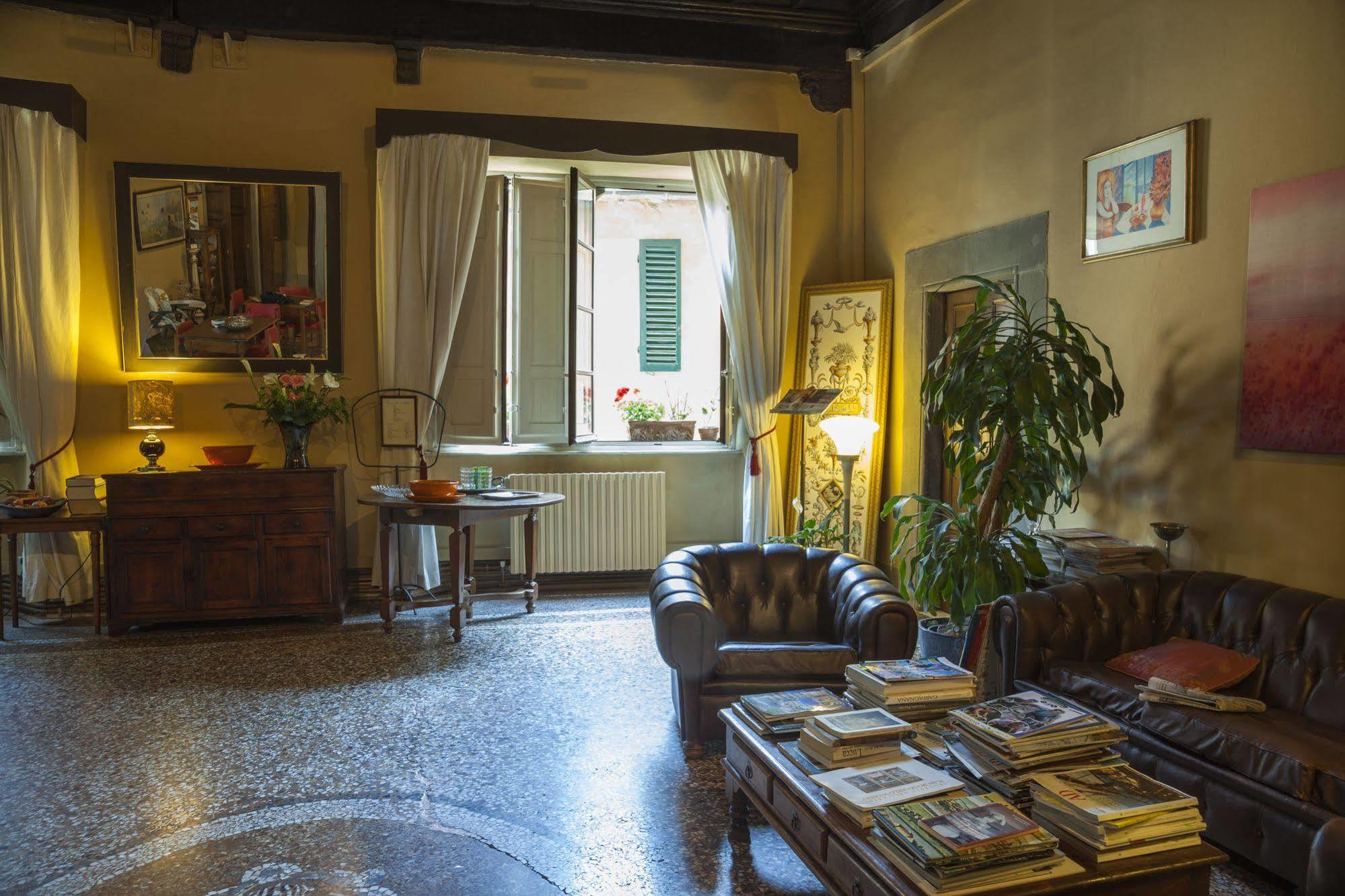 B&B La Romea Lucca Bagian luar foto