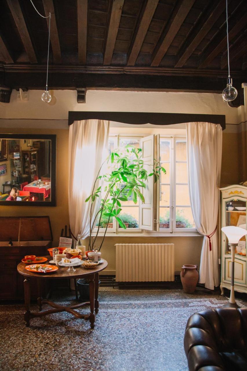 B&B La Romea Lucca Bagian luar foto